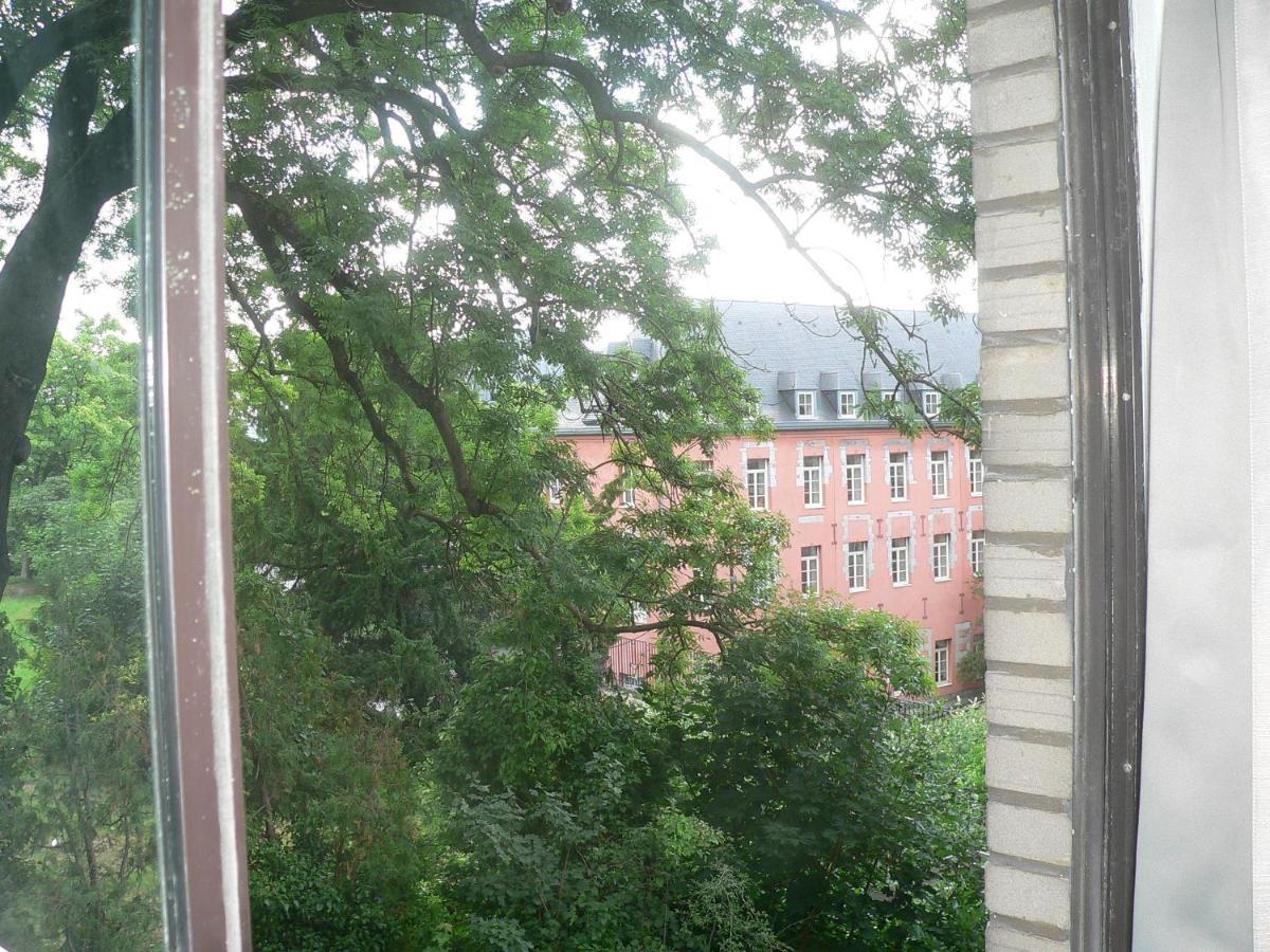 Apartament Liege Centre 6 Rue Montagne Sainte Walburge, 4000 Liege, Pour 2 Pers A 3 Minutes De La Gare St Lambert Zewnętrze zdjęcie